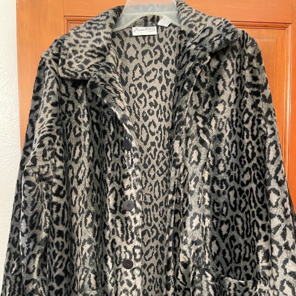 *Vintage* Chicos grey leopard coat